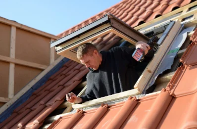 Pose de fenêtres de toit Velux à Magnanville